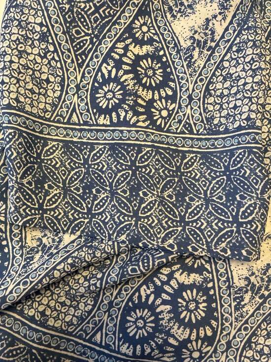 Norm Thompson XL Women's Blue and White Paisley Pattern 3/4 Sleeve Blouse - Picture 6 of 9